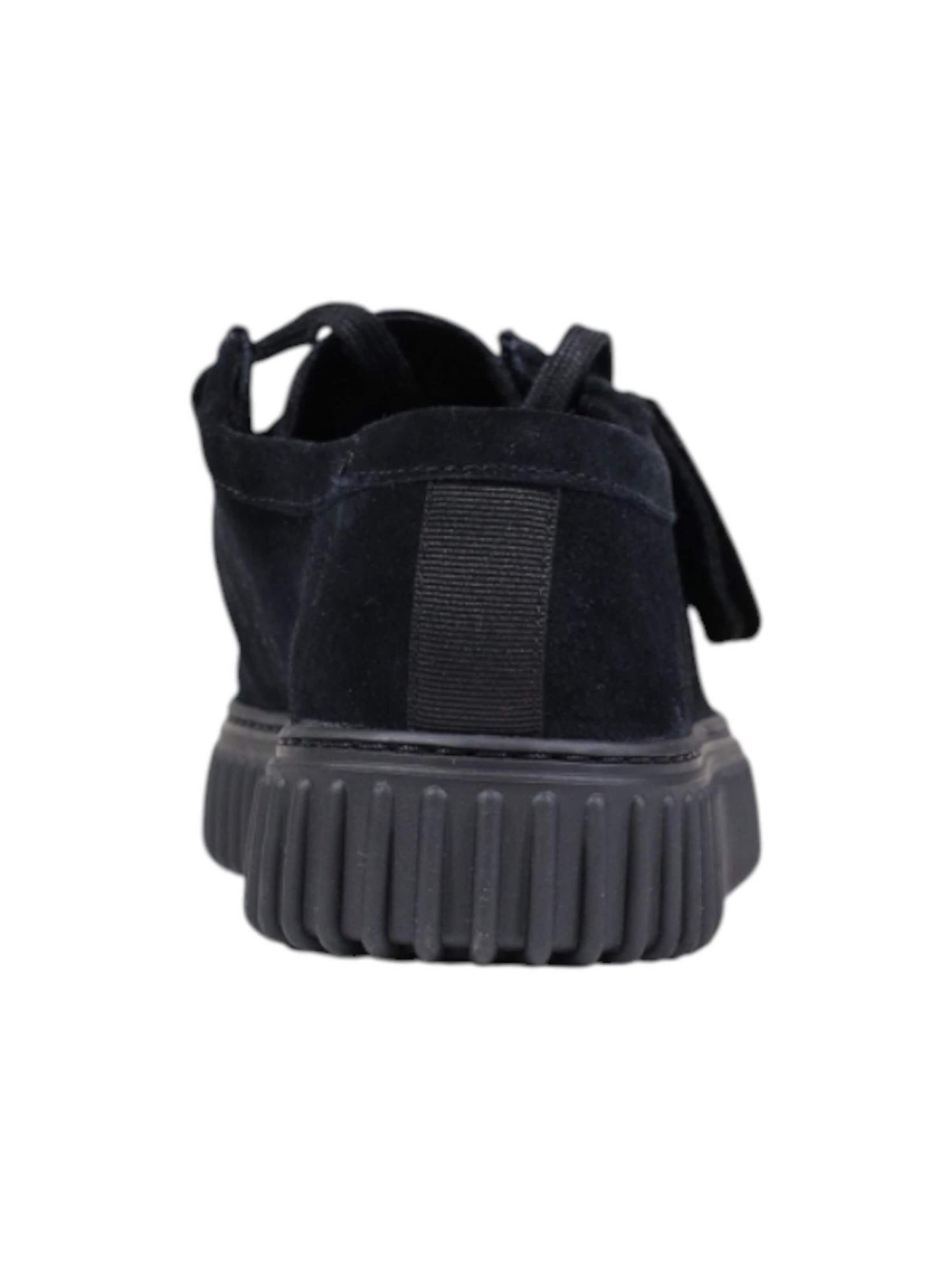 Boots 'TORHILL LO 26172019' di CLARKS in nero