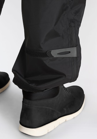 POLARINO Tapered Workout Pants in Black