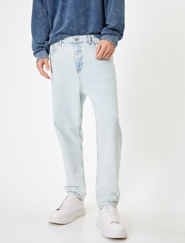 Koton Regular Jeans in Blau: Vorderseite