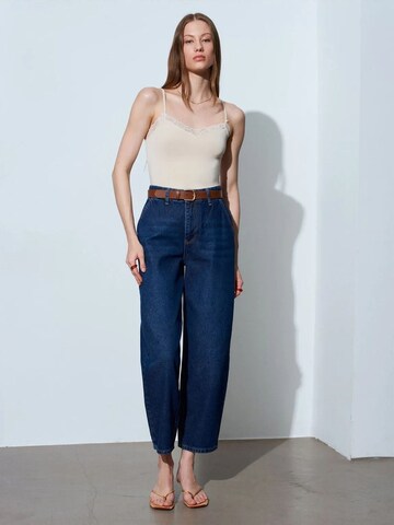 Dilvin Top in Beige