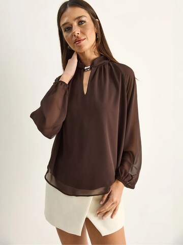 Bianco Lucci Blouse in Bruin