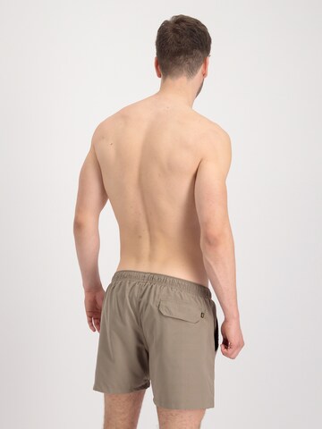 Shorts de bain ALPHA INDUSTRIES en vert