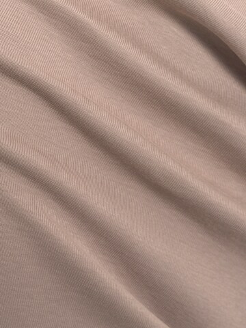 Brookshire Shirt in Beige