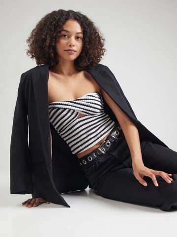 STUDIO SELECT Top 'Linn' in Schwarz: Vorderseite