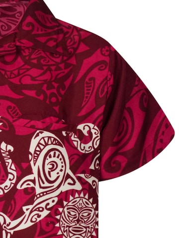 Maglietta 'Maori Chest' di King Kameha in rosso