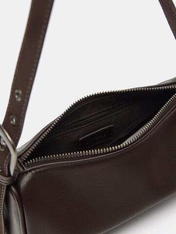 Pull&Bear Skuldertaske i brun