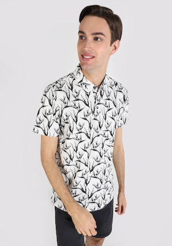 Colin's Shirt in Wit: voorkant