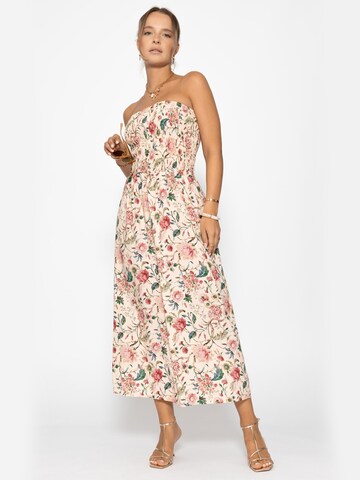 SASSYCLASSY Dress in Beige