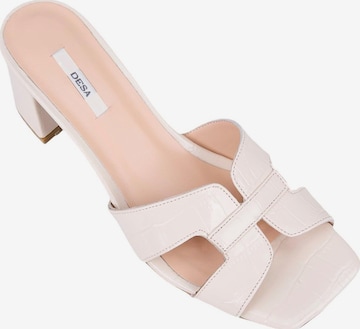 Desa Mule 'DESA Damen-Sandalen aus Leder mit Kroko-Optik und Absatz' in Beige: front
