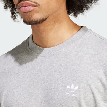 ADIDAS ORIGINALS Shirt 'Trefoil Essentials' in Grijs