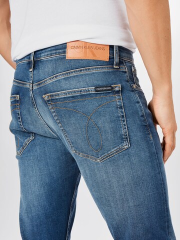 Calvin Klein Jeans Slimfit Farmer - kék