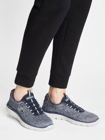 Baskets basses 'Summits Forton' SKECHERS en bleu : devant