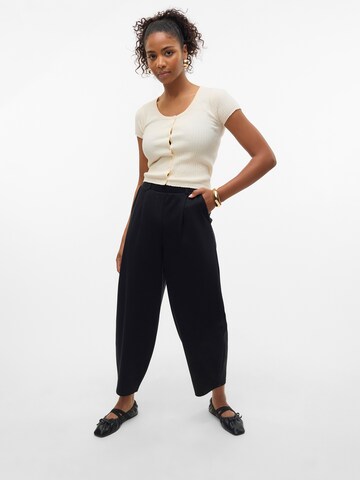 Effilé Pantalon à pince 'VMFRO' VERO MODA en noir