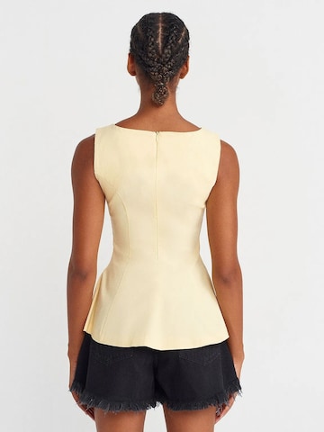Dilvin - Top em amarelo