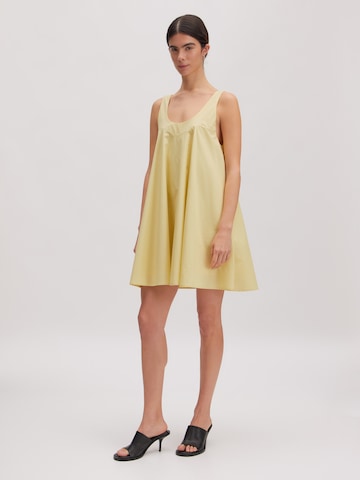 EDITED Oversized jurk 'Kira' in Geel