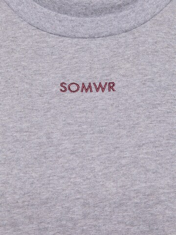 Sweat-shirt 'SWEETEST SWEATER' SOMWR en gris
