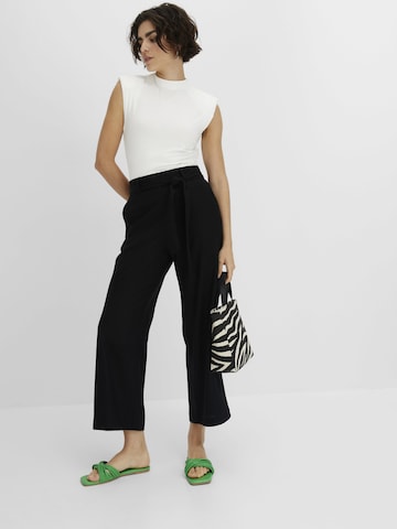 bonprix Loosefit Hose in Schwarz: Vorderseite