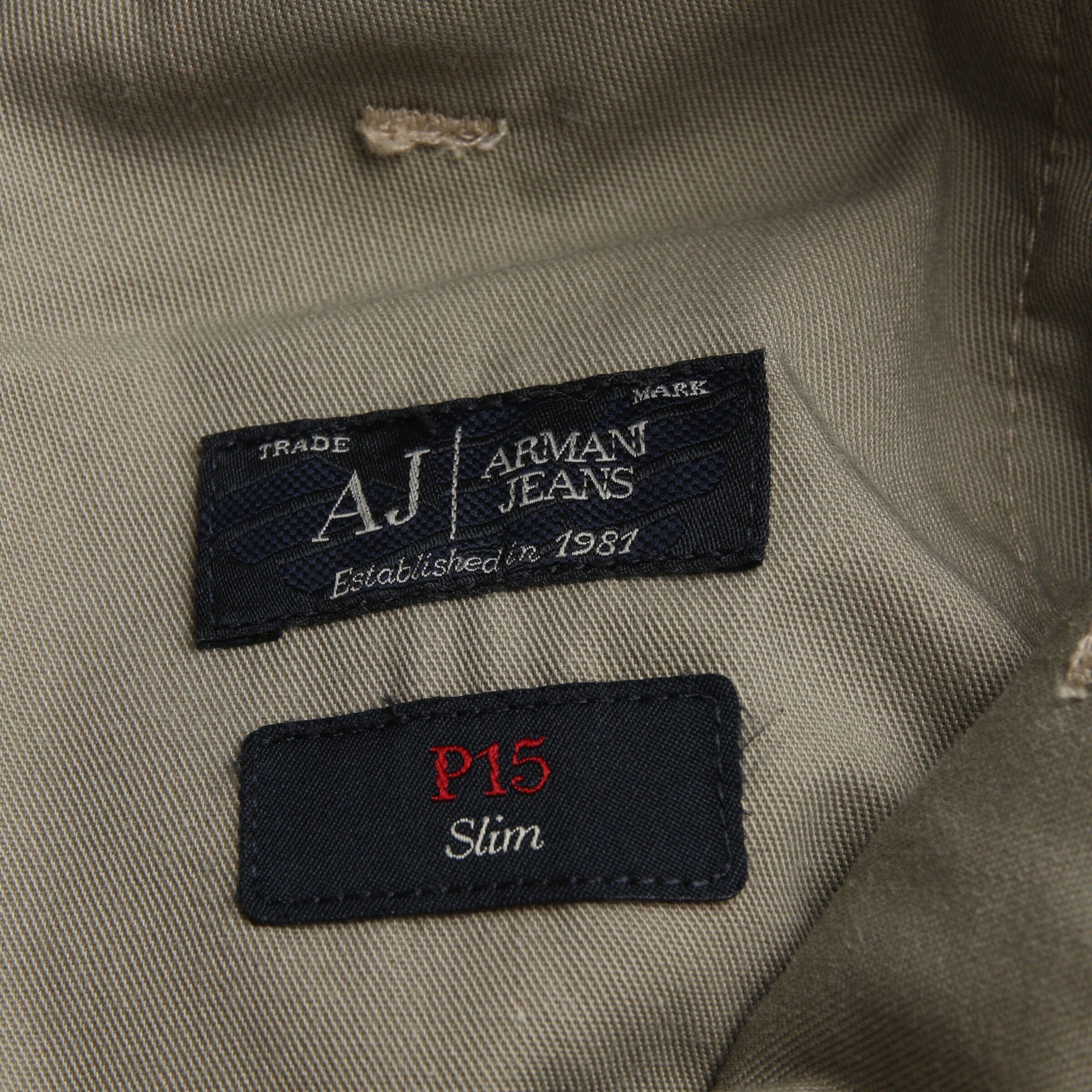 ARMANI Pants in 28 in White