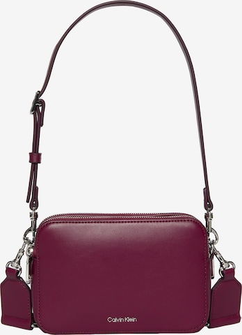 Sac bandoulière Calvin Klein en rose : devant