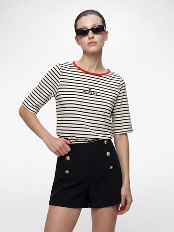 Koton Regular Shorts in Schwarz