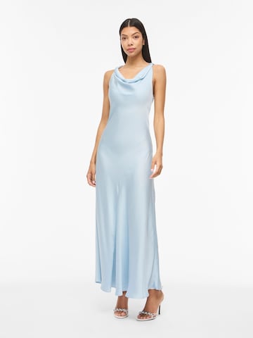 Robe de soirée 'VIBea' VILA en bleu : devant