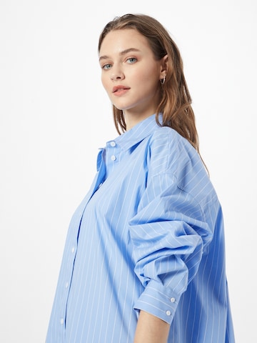 Oval Square Blouse 'Smith' in Blauw