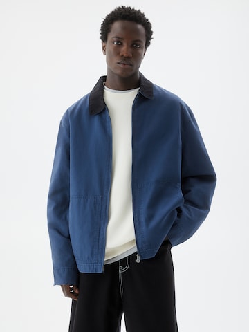 Pull&Bear Prechodná bunda - Modrá: predná strana