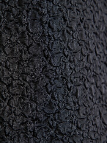 T-shirt & Other Stories en noir