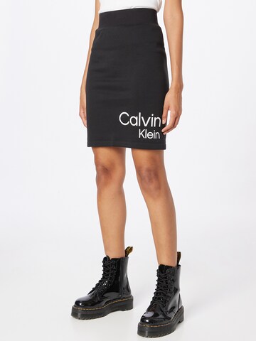 Fustă de la Calvin Klein Jeans pe negru: față