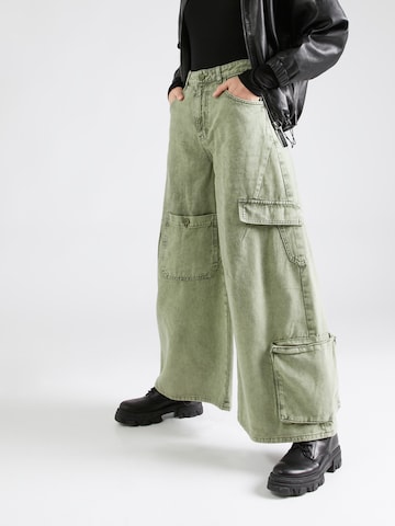 TOPSHOP - Pierna ancha Pantalón vaquero cargo en verde