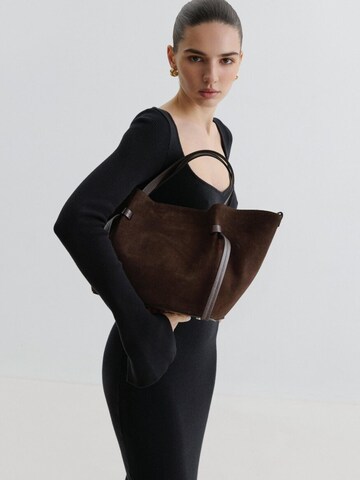 Estro Handbag '1395' in Brown: front