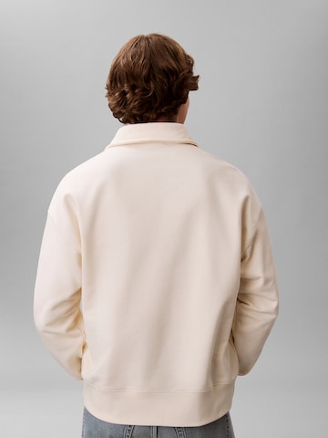 Calvin Klein Sweatshirt i vit