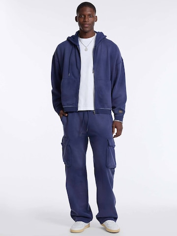 GUESS Loosefit Hose in Blau
