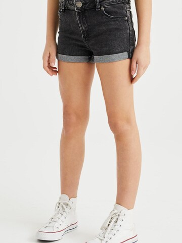 WE Fashion Skinny Shorts in Schwarz