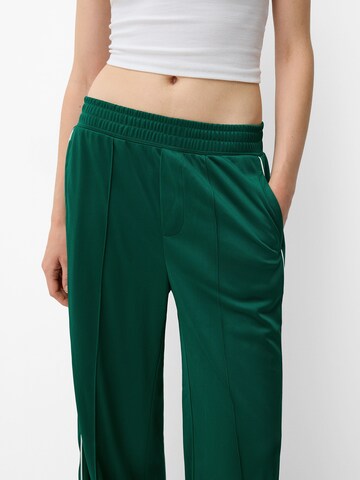 Wide leg Pantaloni di Bershka in verde