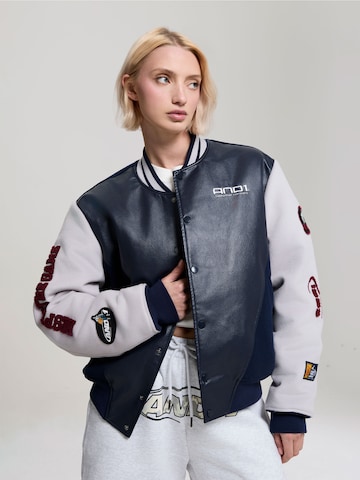 AND1 Jacke 'Respect The Game' in Blau: Vorderseite