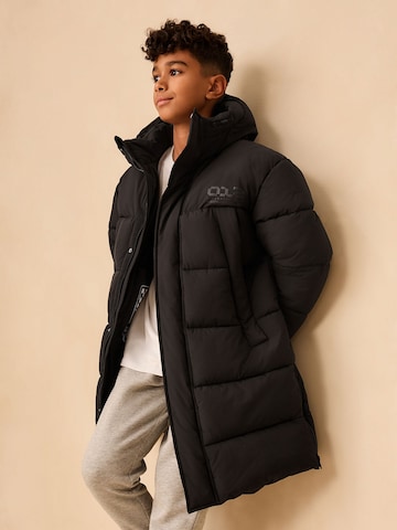 Next - Abrigo en negro: frente