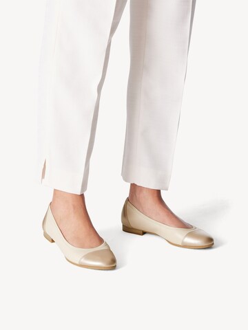 TAMARIS Ballerina in Beige: voorkant