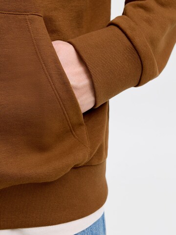 JACK & JONES Sweatshirt i brun