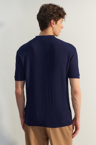 Trendyol Sweater in Blue: back