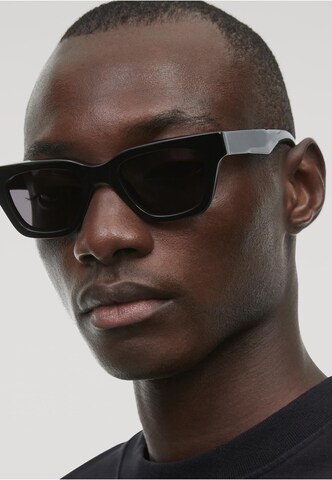 CHIMI Sunglasses in Black