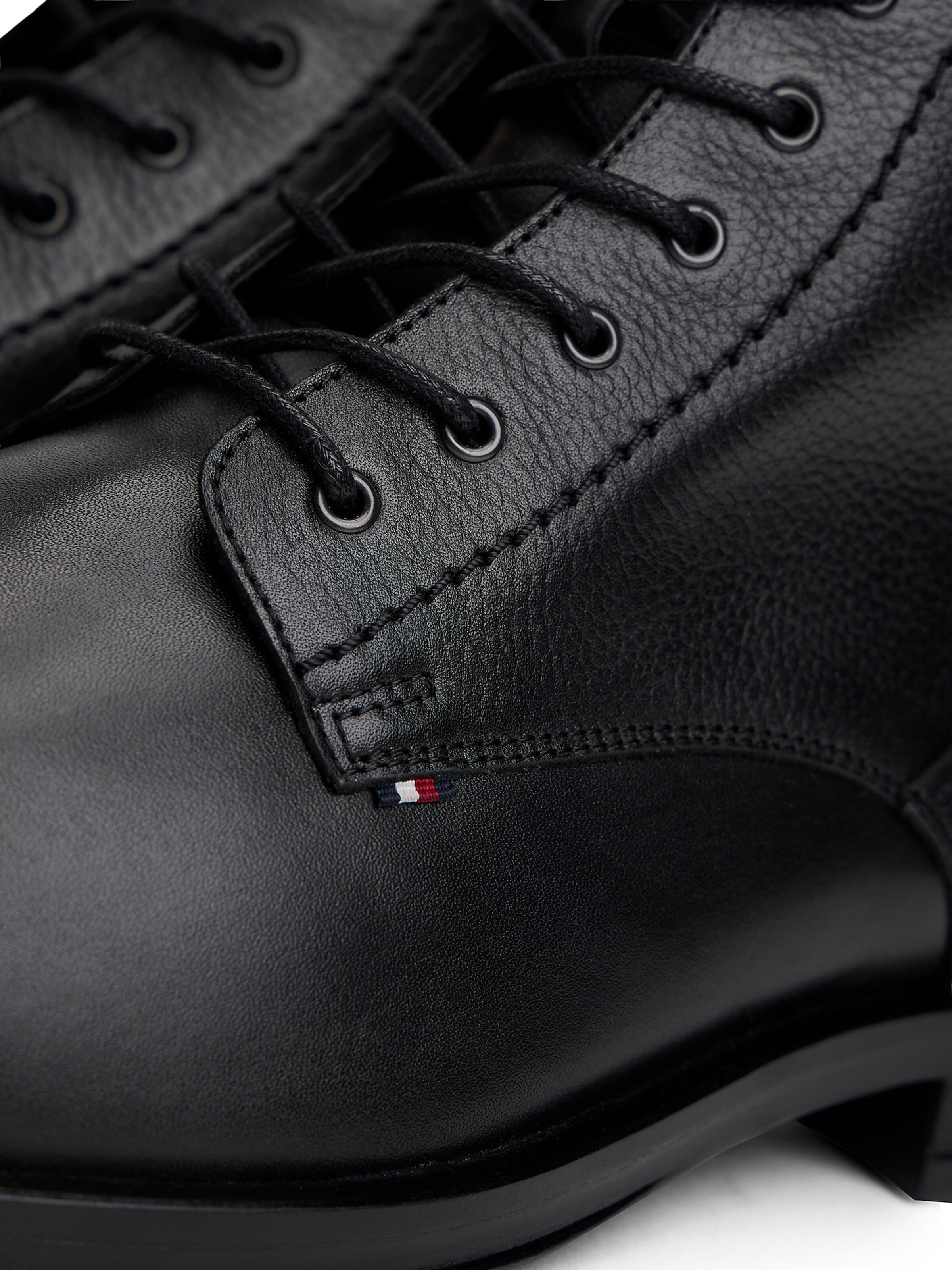 TOMMY HILFIGER Schnürboots in Schwarz