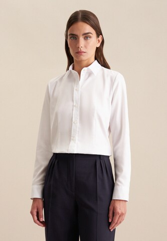 SEIDENSTICKER Blouse 'Schwarze Rose' in Wit: voorkant