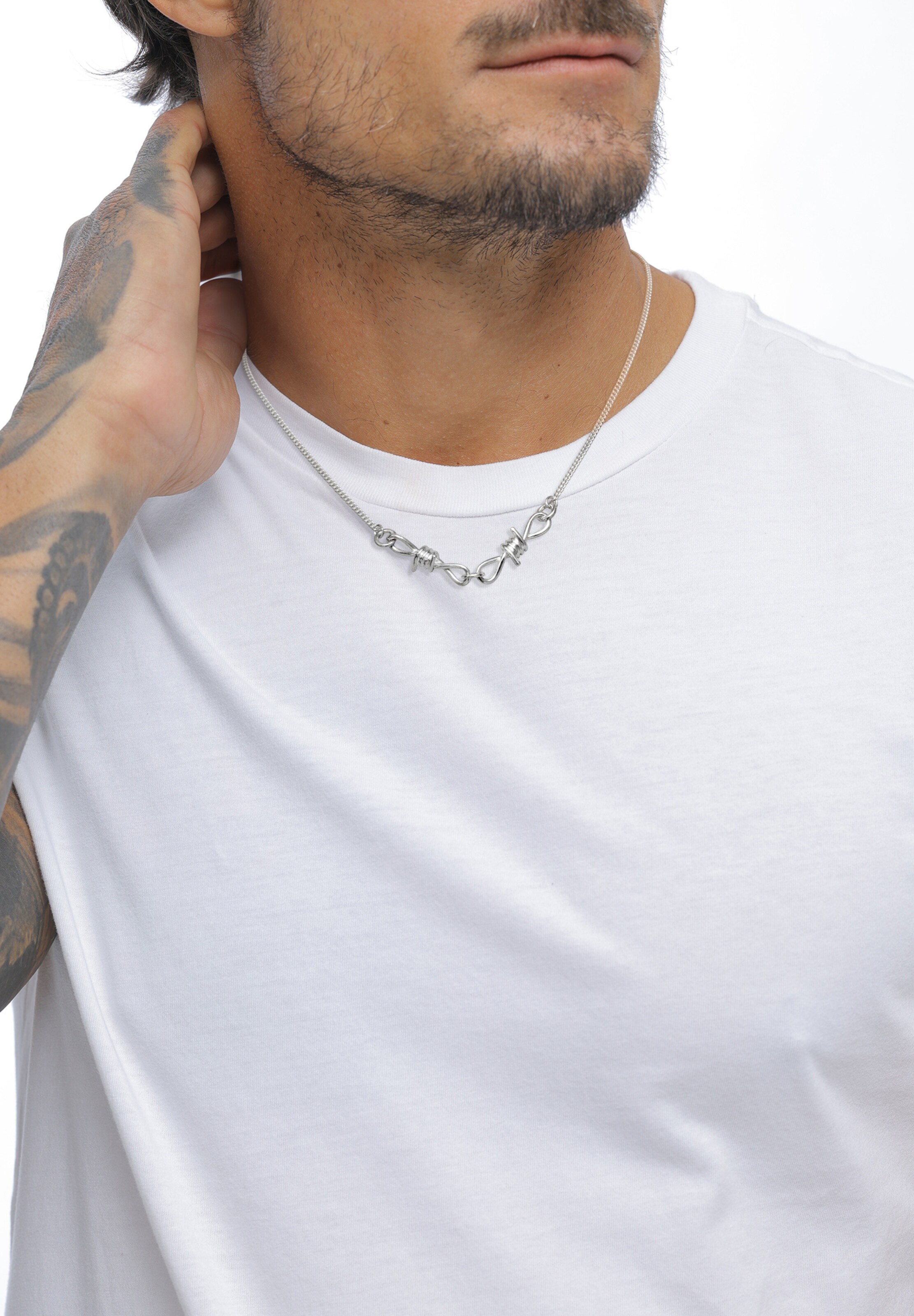 KUZZOI Ketting in Zilver: voorkant