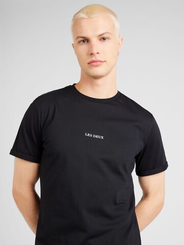 Les Deux T-Shirt 'Lens' in Schwarz