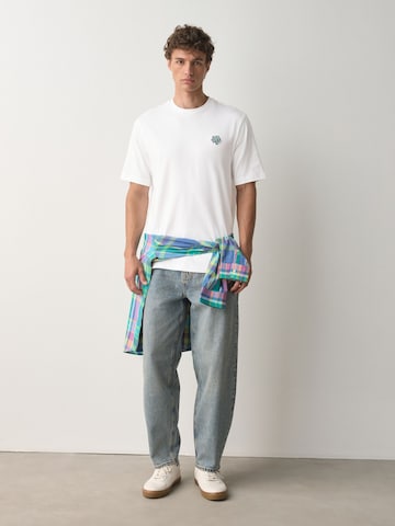T-Shirt Next en blanc
