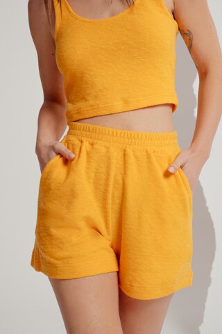 A LOT LESS - regular Pantalón 'Alanis' en naranja: frente