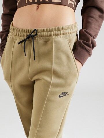 Nike Sportswear Дънки Tapered Leg Панталон в зелено