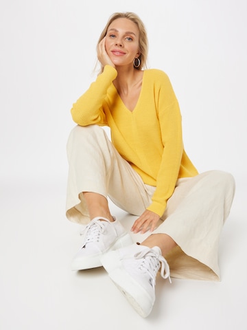 ESPRIT Sweater in Yellow