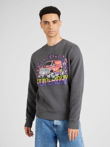 Superdry Sweatshirt 'Motor' in Grijs: voorkant